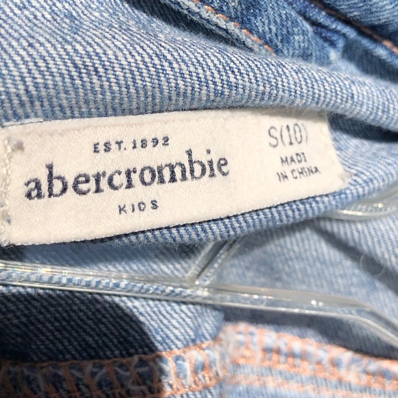 Abercrombie Kids Jean Jacket Distressed with Patches S/10 - Picture 4 of 7